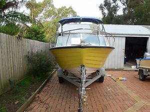 Bayrunner boat,115hp Johnson,Tandem trailer,Only $8,000.00