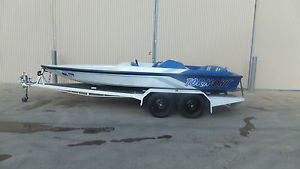 1991, ZD SPECTRA SKI BOAT(TORMENT) 350 CHEV MOTOR (LESS 100HOURS).TANDEM TRAILER