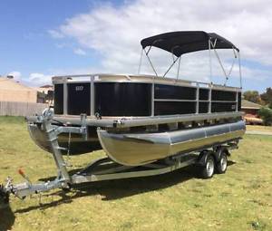 BRAND NEW - Pontoon boat / BBQ Boat / Party Boat