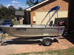 Quintrex 420 dory (aluminium boat) electric start