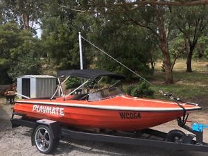 16ft Nankervis inboard 350 chev ski wake boat