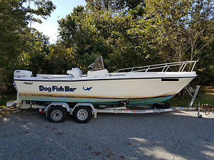 1984 Mako 211B