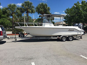 2000 Angler 2400 Center Console