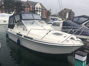BOAT FAIRLINE TWIN ENGINE CRUISER