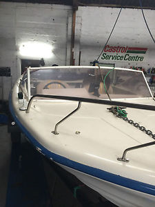 BOAT 16 FT FIBREGLASS
