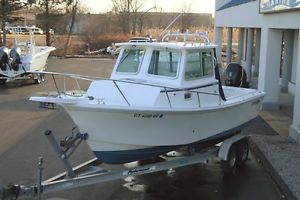 2007 Steiger Craft 23 Miami Pilothouse
