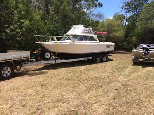 bertram 23 foot flybridge