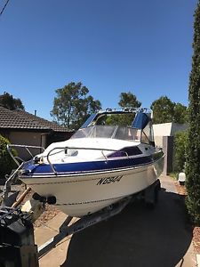 Haines Signature 660LE Boat