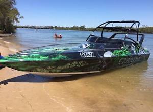 carrera custom power boat 27ft show wakeboard ski v8 454 mercruiser