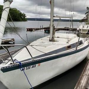 1984 Merit 22 Sailboat