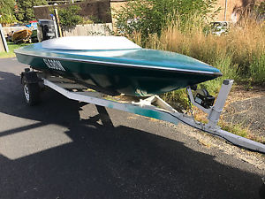 4.9M Bullet, + Trailer With 200HP Mercury Nice Looker - Needs Work SELLING CHEAP