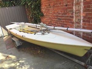 14' LASER II Yacht