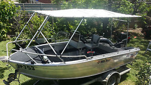Aluminium Boat Tinny 50hp Suzuki 4 stroke side console 4.2 Quintrex wide body