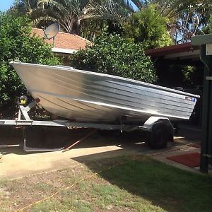 4.650 mt (including Pod) Savage Scorpion MK 2 Aluminium Boat.