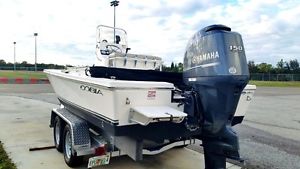 2013 Cobia 21 bay
