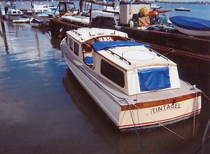 Classic 30ft Ex Police Boat - Cruiser - Live Aboard
