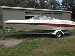 Bayliner Capri 5L V8