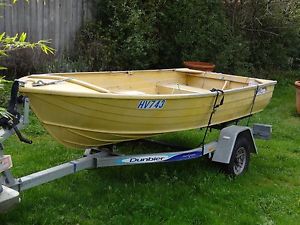 Alloy boat. Savage Gull. 3.35 Metre. 5hp Maxus OB as new. Dunbier Gal. trailer