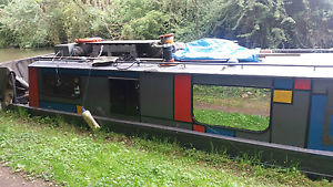 narrowboat
