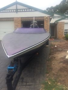 1750 bullet ski boat