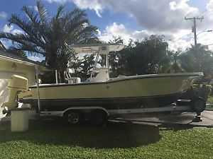 1994 Dusky Marine 233
