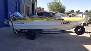 15.9ft Fishing boat