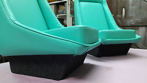 2 x front boat seats and interior for 21 foot flecther arrowbeau