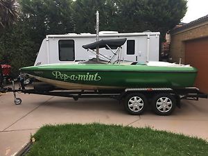 Skicraft "STINGA" Ski/Wake boat, 350 Chev, V-drive Soft Clutch