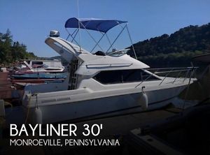 2000 Bayliner Ciera 2858 Command Bridge