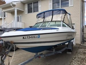 1999 Seaswirl Boat