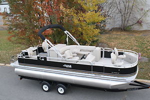 New 23  quadfish Tahoe/Grand Island  pontoon boat -Taupe Vinyl Flooring