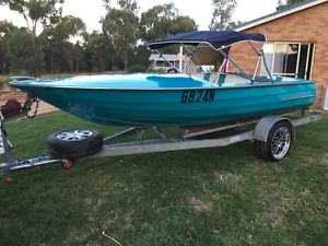 Everingham 350 chev V8 ski boat