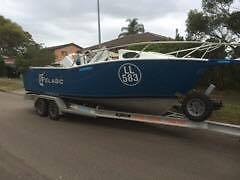 Aluminium Fishing Boat 6.8 Damaged