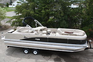 27  Tahoe Cascade Entertainer triple tube pontoon boat