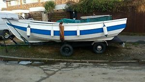 5m fishing boat with trailer - in need of repairs