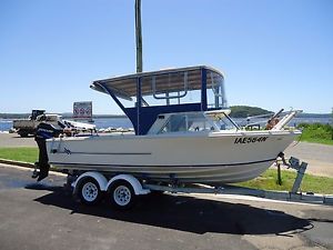 Boat -Fiberglas-21 foot