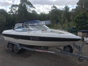 Stingray Bowrider Boat