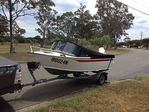 Brooker 435 Runabout 40hp Johnson