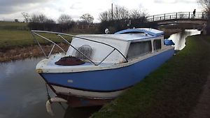 27ft dawncraft Cruiser Project No Reserve!