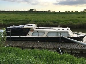 27ft dawncraft Project boat.
