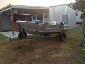 STESSL BOAT/DINGHY 3.9m TINNY with 30hp YAMAHA OUTBOARD