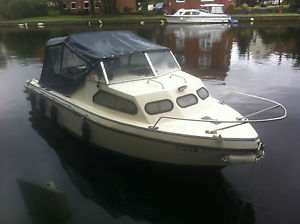 Europa 2+2 8HP Johnson four stroke, shetland