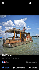 30' Sun TrackerTiki Pontoon Party Boat