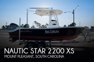 2014 Nautic Star 2200 XS