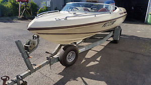 Pride Panther Ski Boat 175HP Evenrude, Very Original
