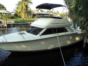 1989 TIARA 31 FLYBRIDGE CLEAN PAIR OF CRUSADERS