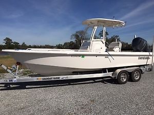 Everglades 243CC Bay Boat 2013