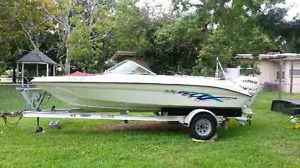 1995 Sea Ray 17.5 ski boat 115 Evinrude motor