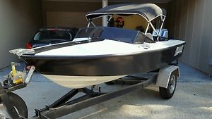 HAINES HUNTER SPORTS/SKI BOAT