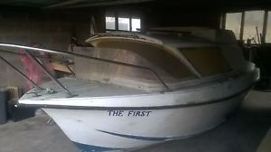 16 ft cruiser boat in need of restoration and trailer